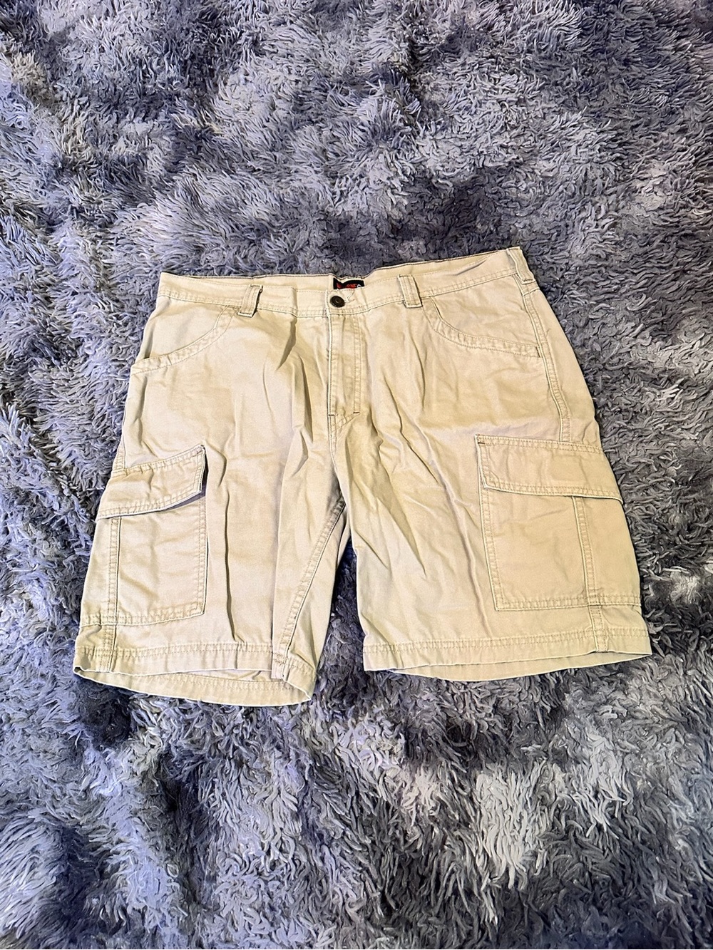 Wolverine Tan Cargo Shorts with Multiple Pockets